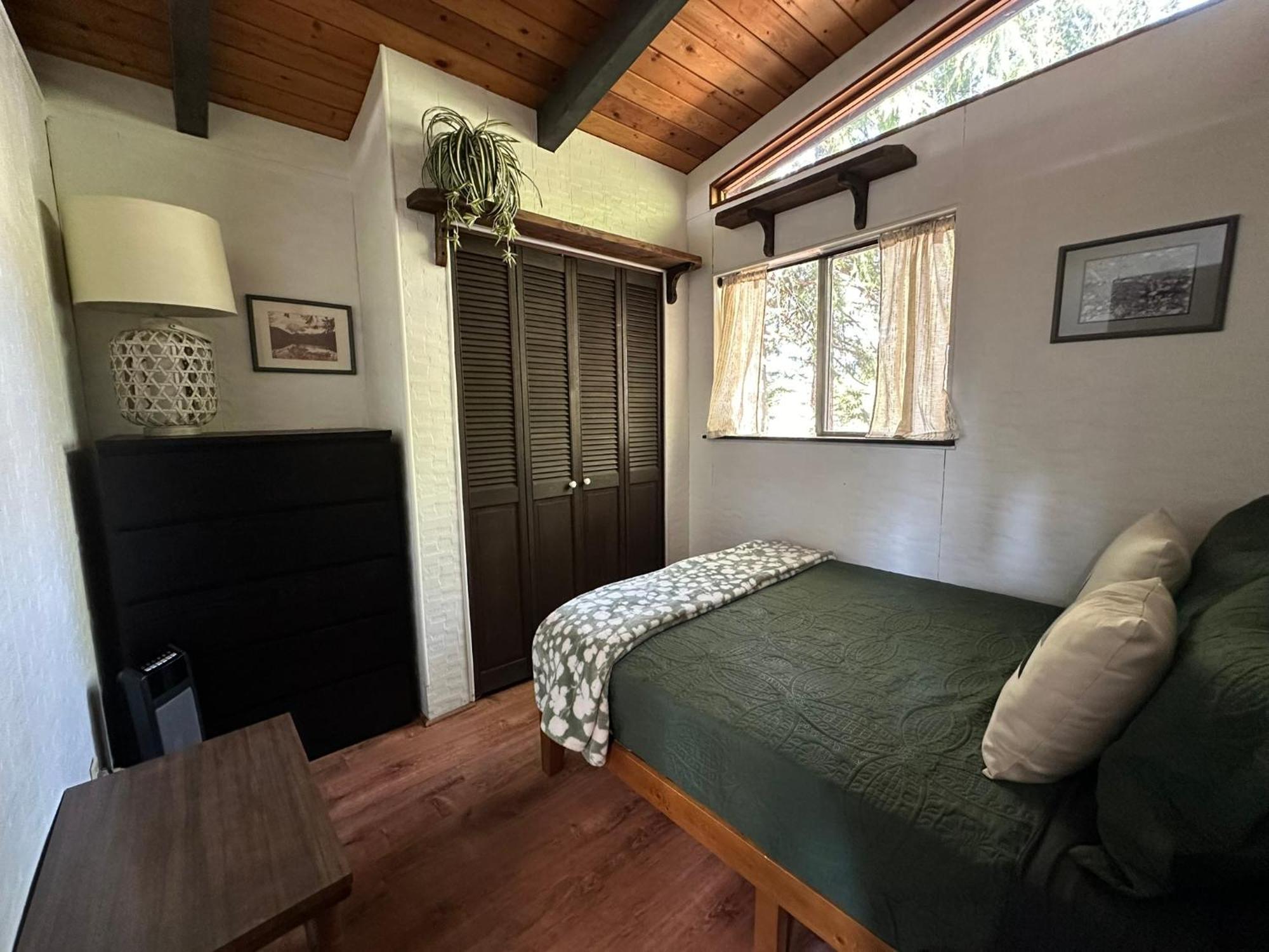 The Cabin In 帕克伍德 外观 照片