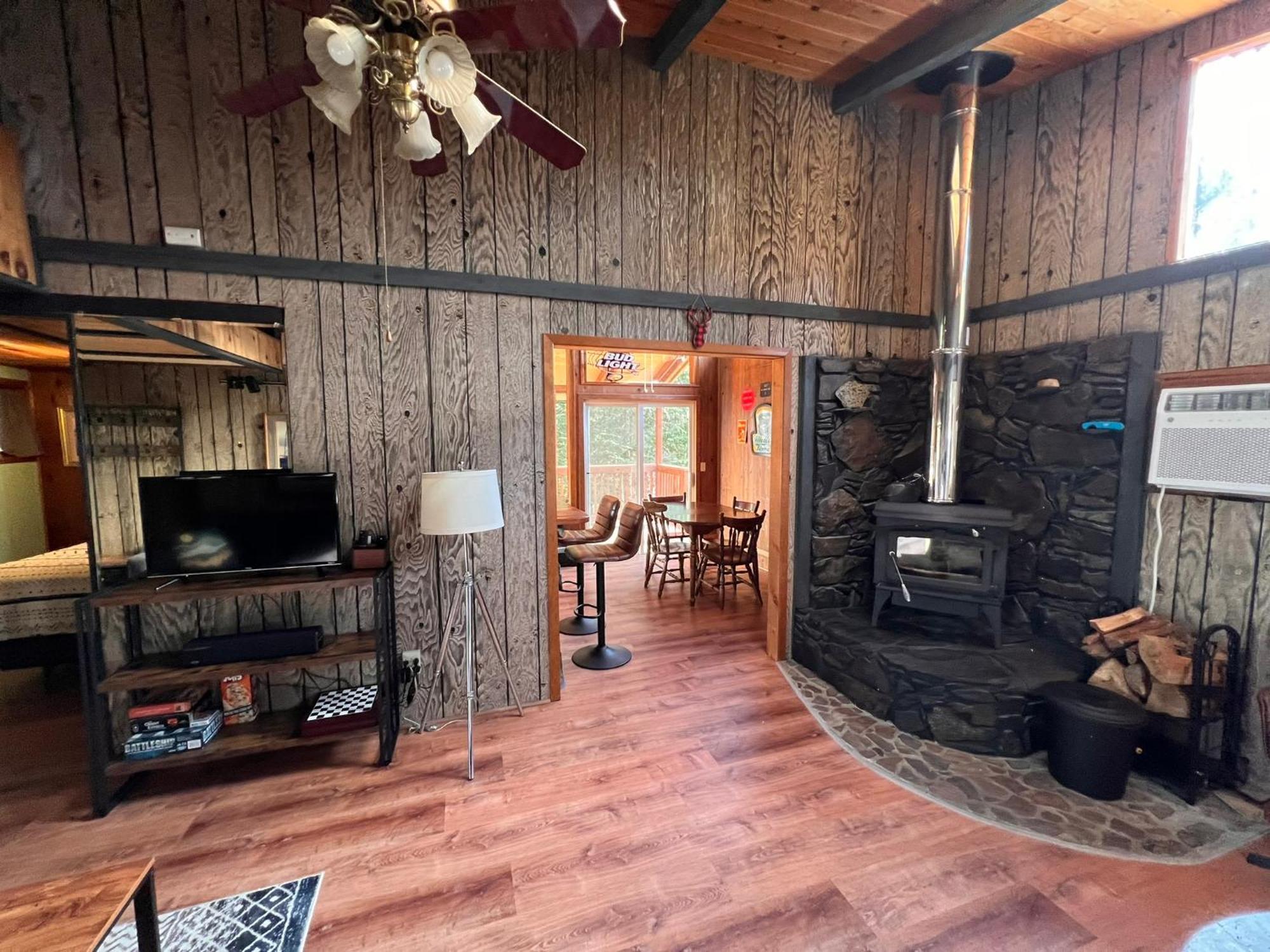 The Cabin In 帕克伍德 外观 照片